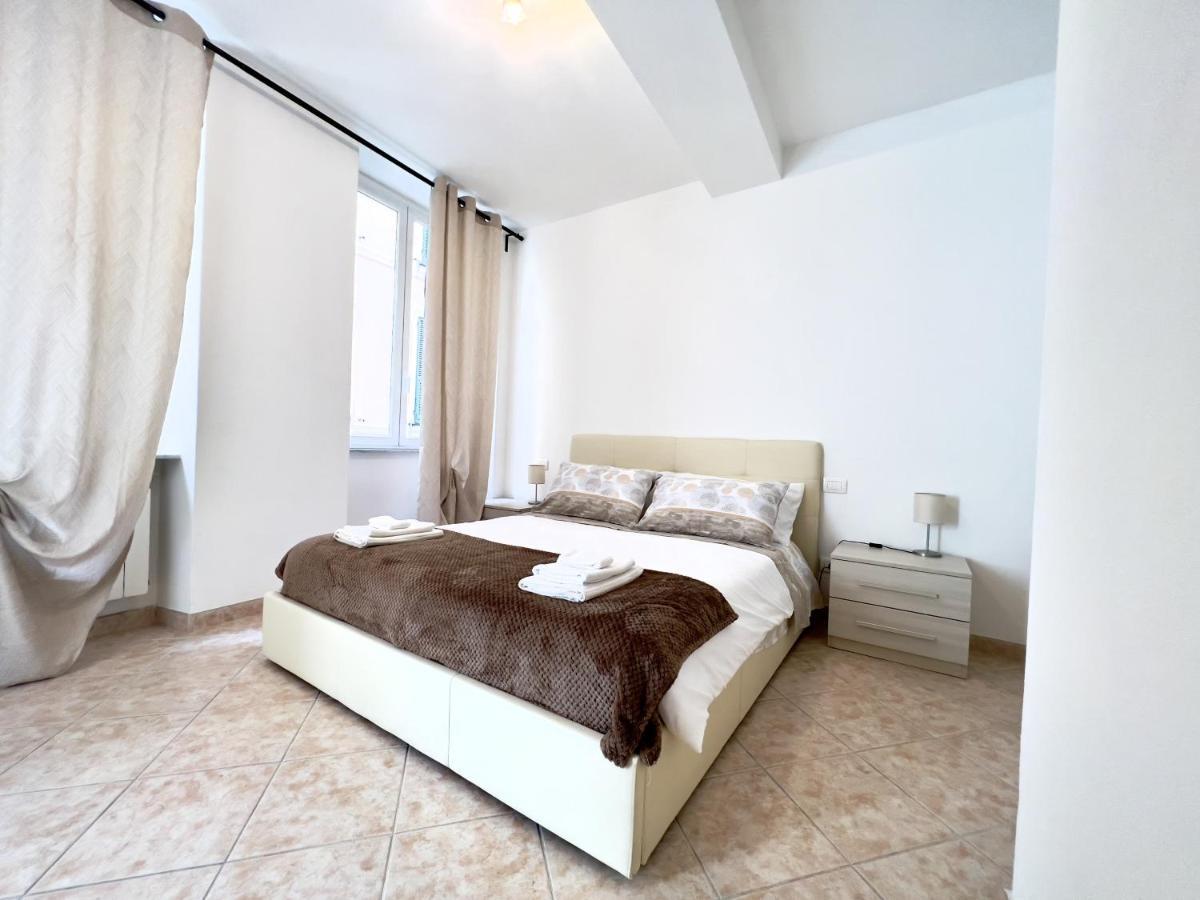 Casa Nandina In Centro Apartman Rapallo Kültér fotó